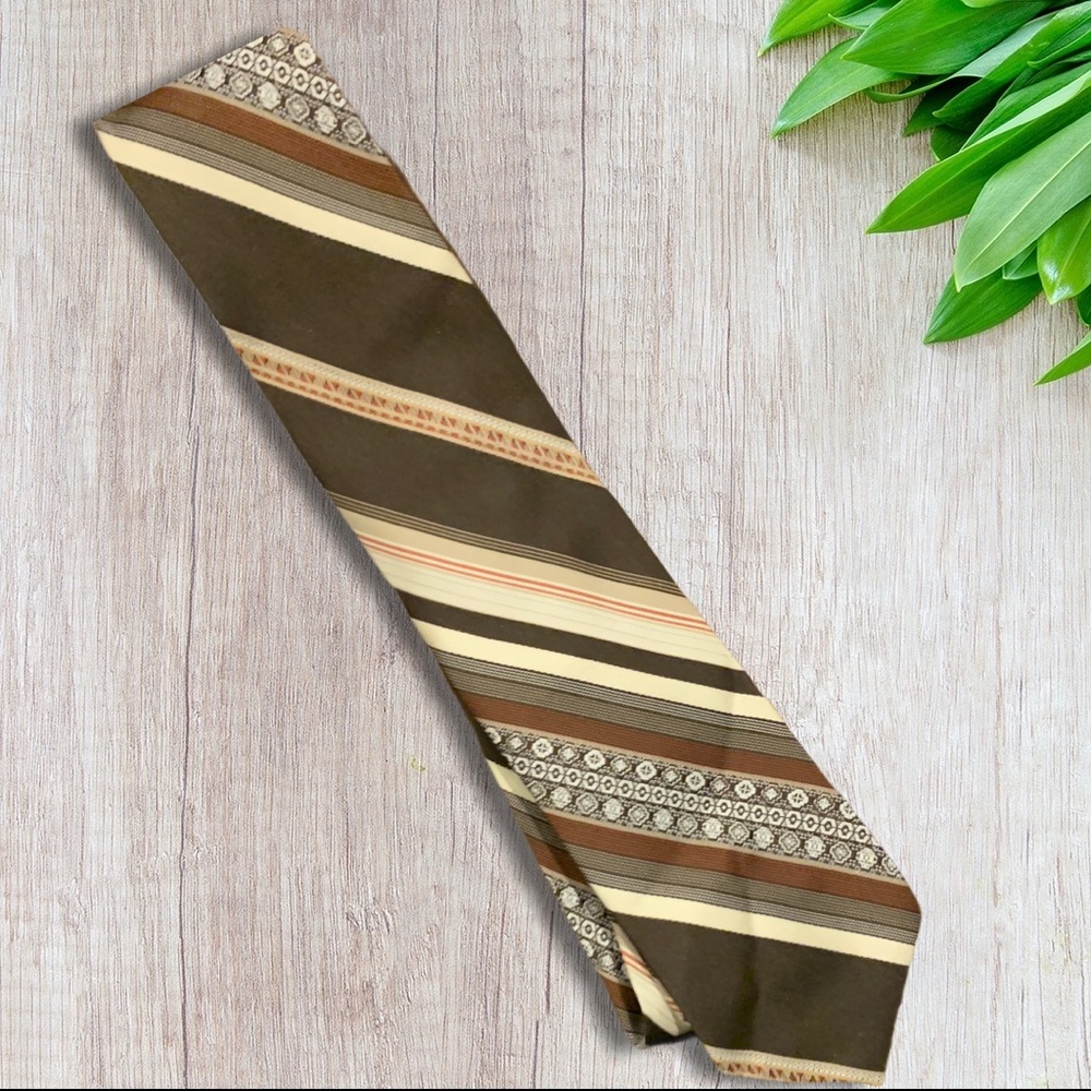 Marc de Paris vintage tie